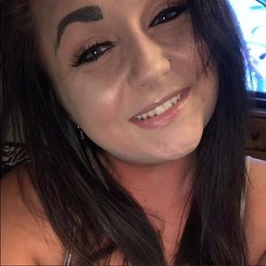 Meet your Posher, Chelsie